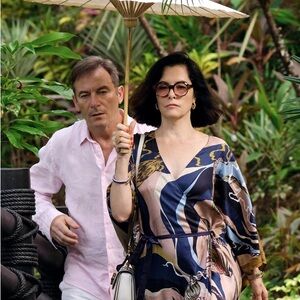 Jim Thompson “The White Lotus” 100% Silk Kaftan Dress